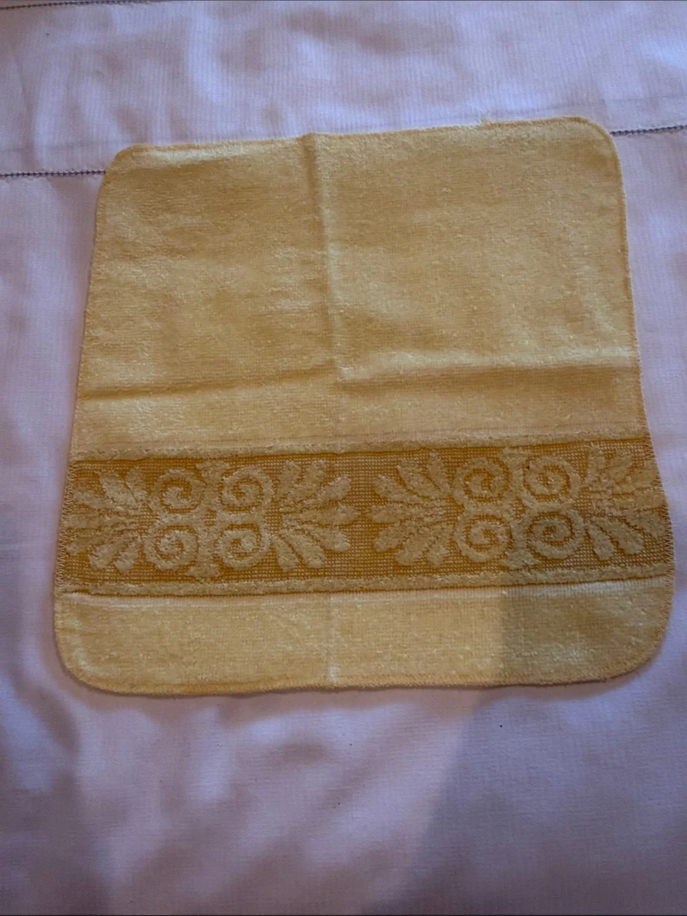 3 Piece Vintage 1970s Cannon Monticello Yellow Bath Towel Set Retro Like New